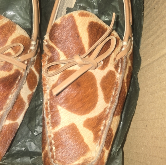 Eddie Bauer Giraffe Print Pony Hair/Leather Loafer - Picture 9 of 12